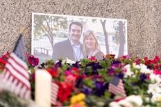 Klobuchar reflects on legacy of slain Minnesota lawmaker: asset-mezzanine-16x9