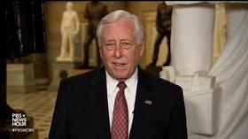 Video thumbnail: PBS NewsHour Hoyer: Government shouldn't be 'hostage' in border fight