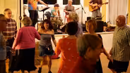 Stepping Up to Contra Dancing