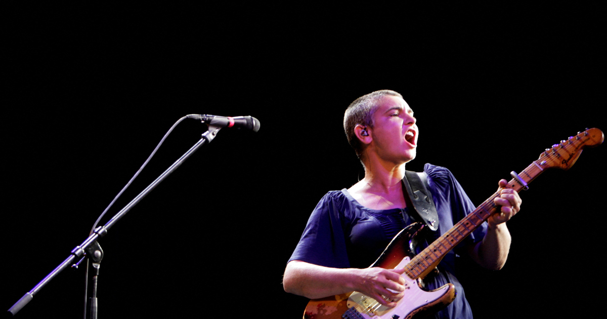 Sinead O'Brien performs for the British Music Embassy as part of SXSW  Online 2021 Stock Photo - Alamy