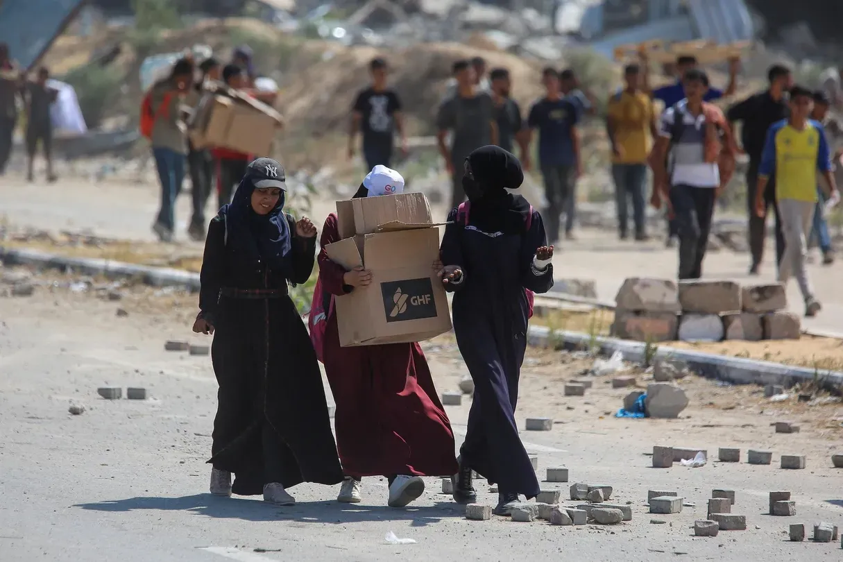 News Wrap: 40 Gazans killed by Israeli gunfire, airstrikes
