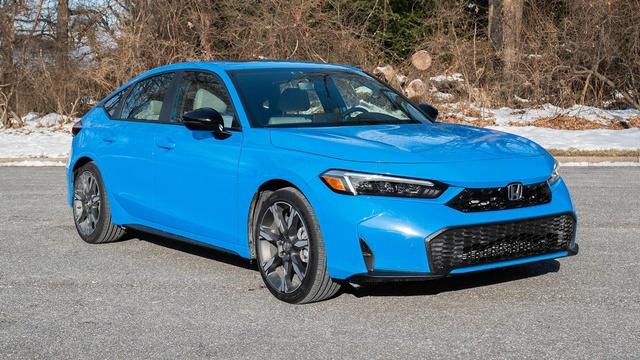 MotorWeek | 2025 Honda Civic Hybrid & Si & 2025 Nissan Kicks