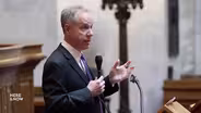 Judge Finds Vos In Contempt