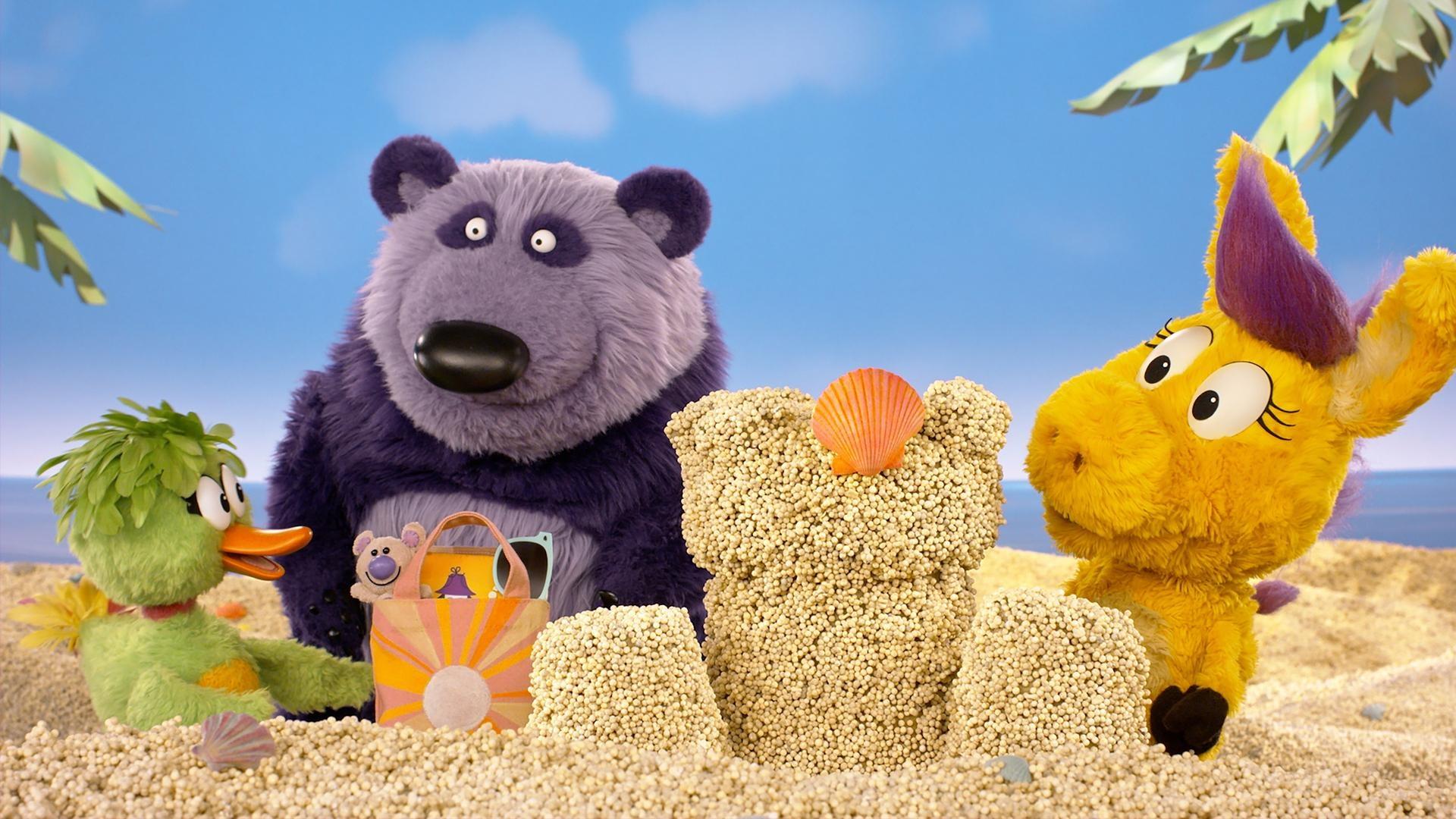 Beach Day/Super Super Duper Sleepover