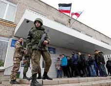 Ukraine declares emergency amid threat of Russian invasion