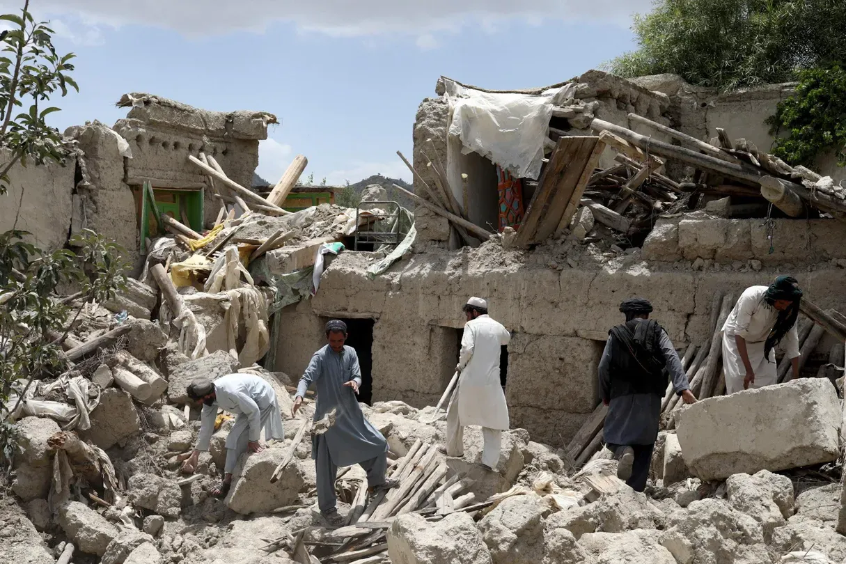 News Wrap: Recovery efforts underway after Afghanistan quake