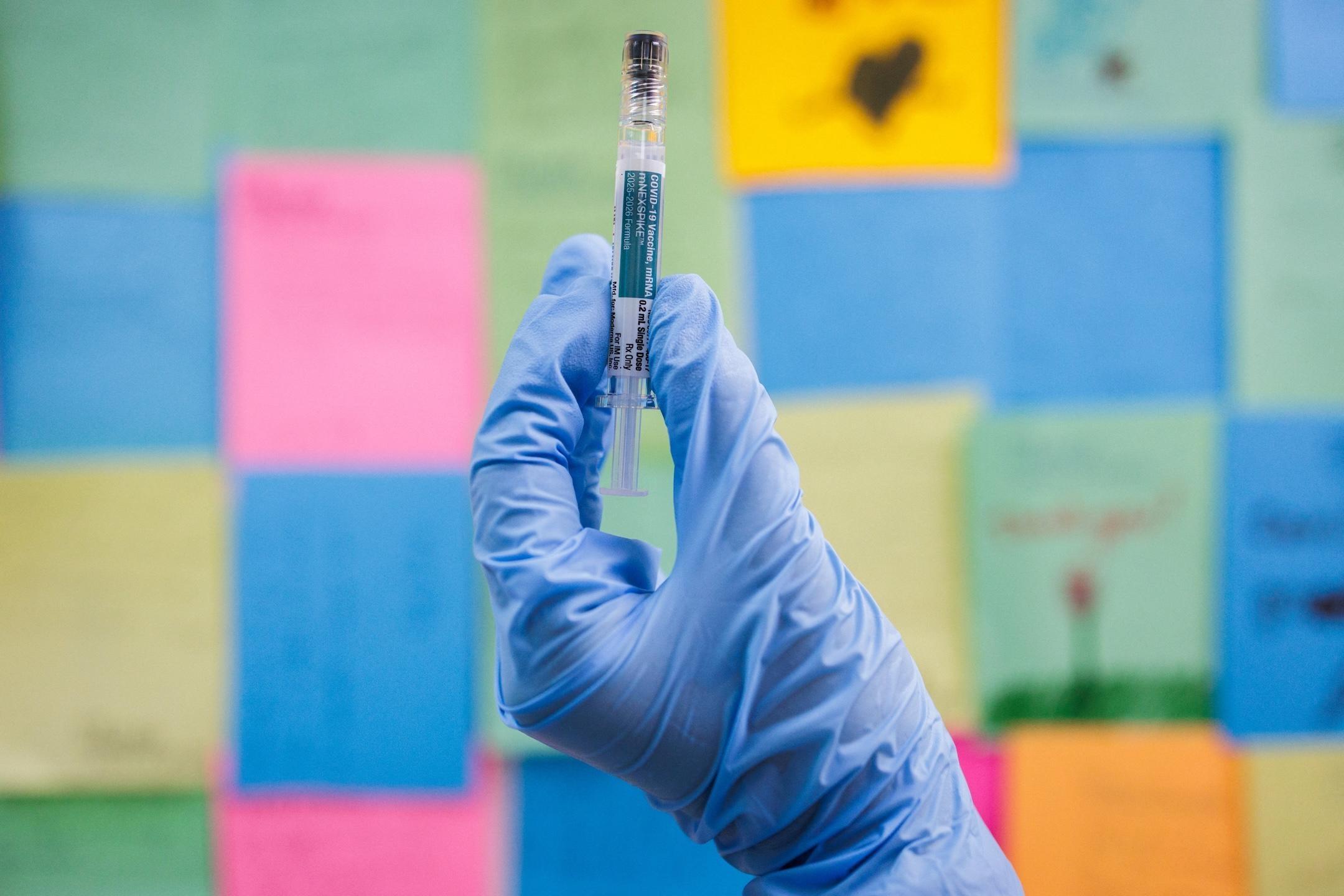 U.S. rejection of new mRNA flu vaccine 'sends chills,' epidemiologist says