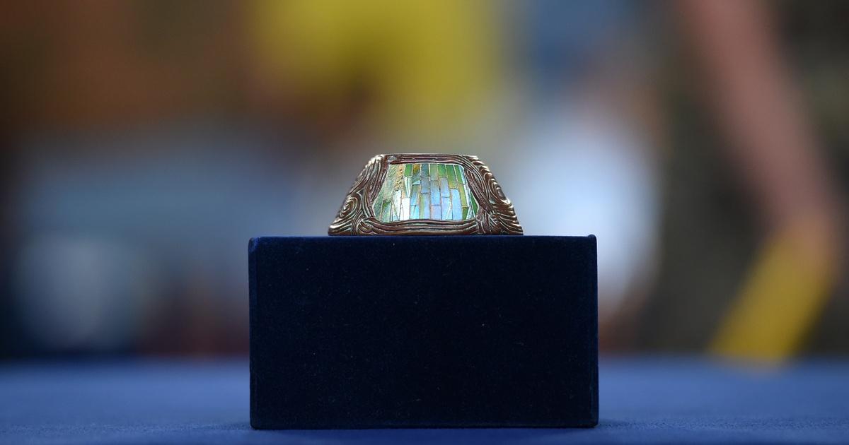 Antiques roadshow | appraisal: tiffany mosaic inkwell, ca. 1900 | season 21 | episode 17