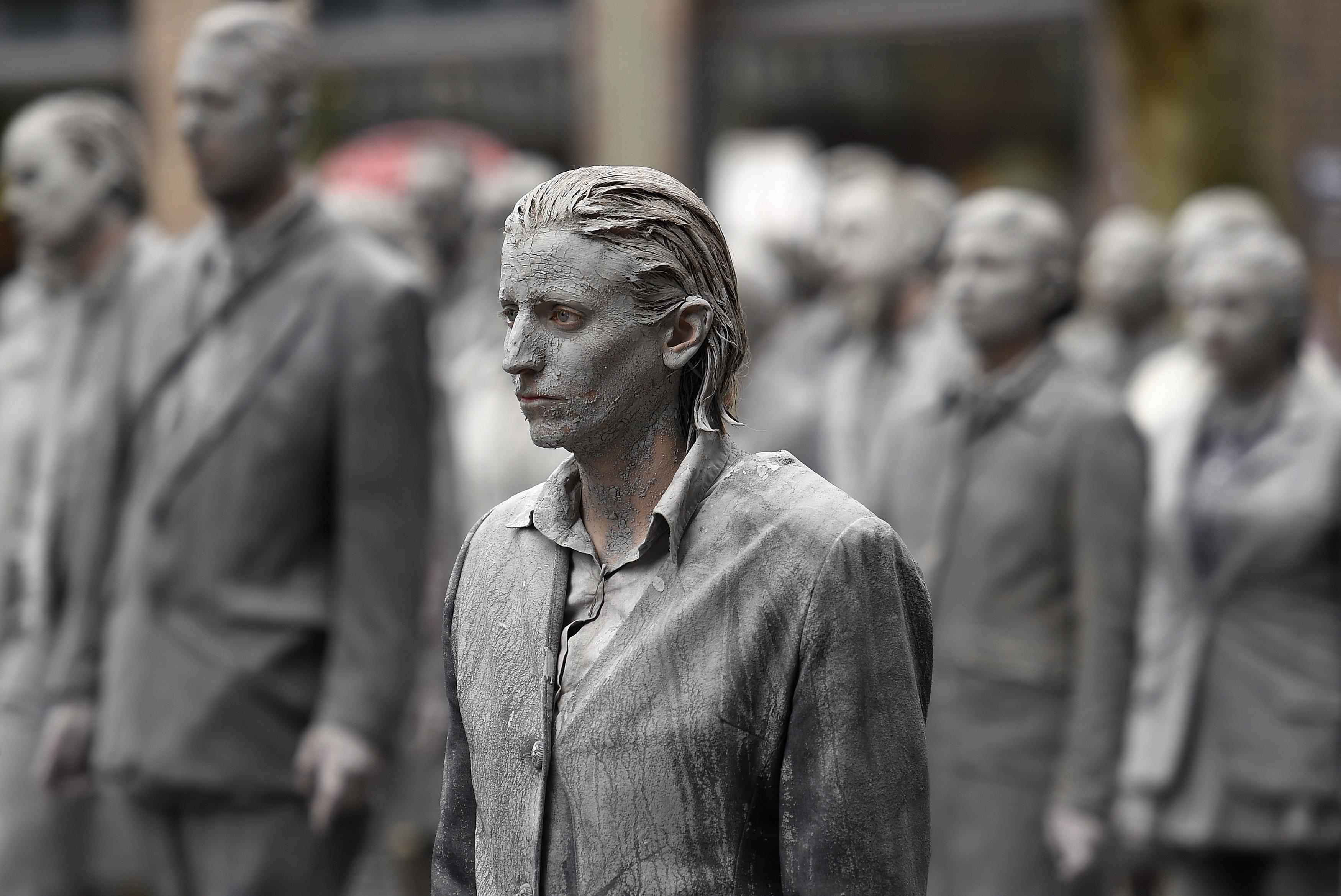 News Wrap: Hamburg prepares for big protests during G20