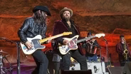 The Mavericks - "Dance in the Moonlight"