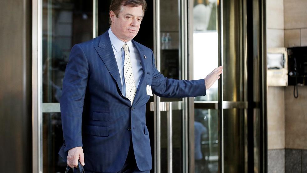 News Wrap: Paul Manafort's home reportedly searched by FBI image