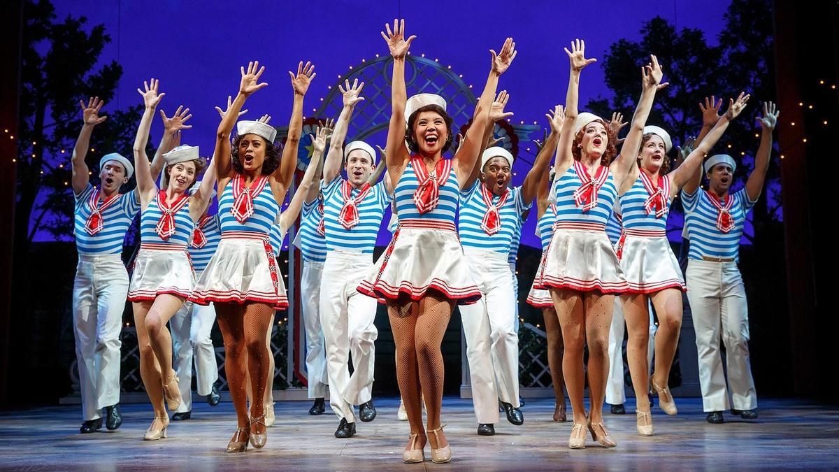 Broadway Dreams Interview with 'Holiday Inn' alum Darien Crago