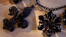 Victorian Chic: asset-mezzanine-16x9