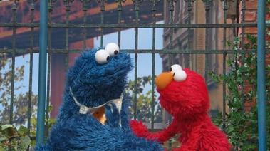 sesame street dress me up club Sesame Street: Dress-Up Me Club Street Story