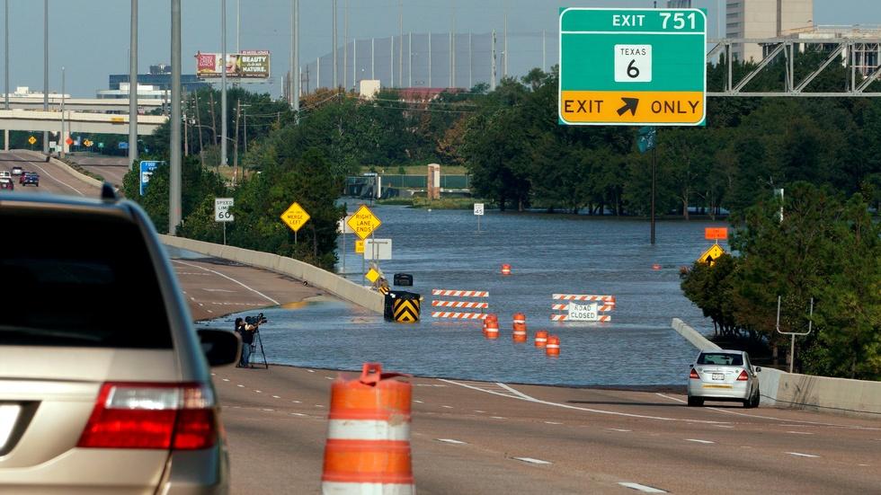 Sun returns to Houston, but 'worst is not yet over' image