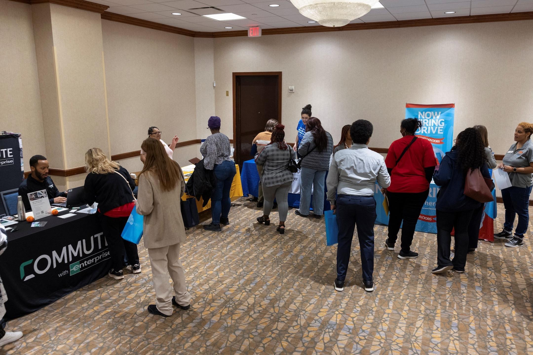 U.S. economy shows signs of strain as Iran war brings more uncertainty