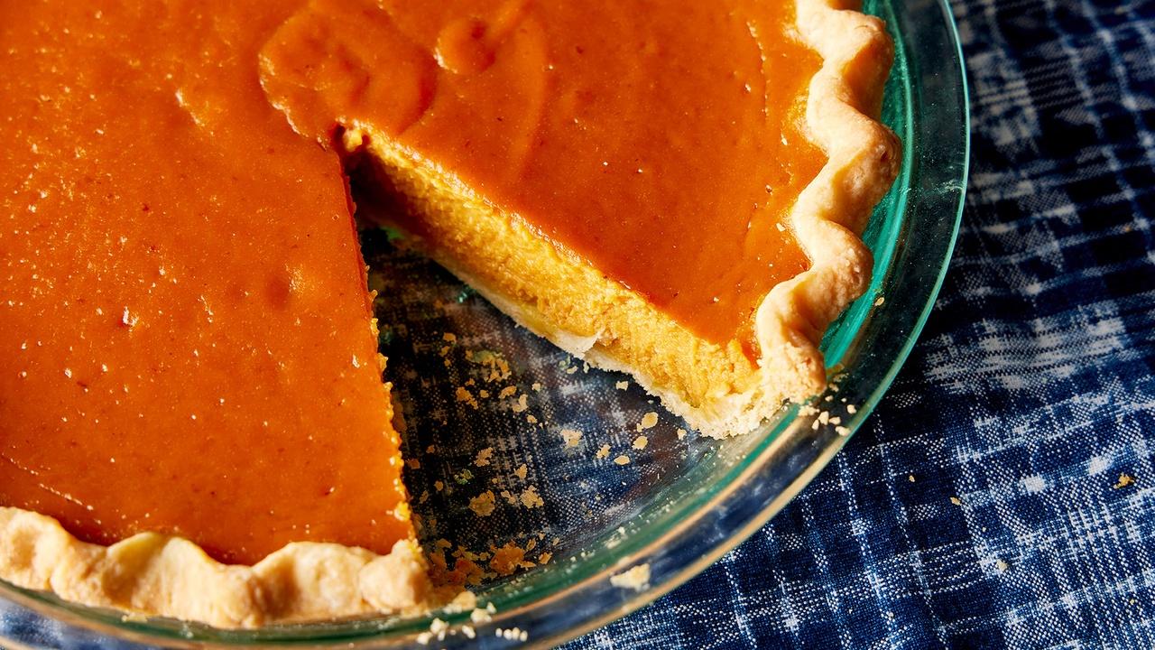 Christopher Kimball's Milk Street Television Everyone Is Wrong About Pie! airing Thu, May 28 7:00 pm