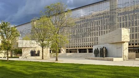 Video thumbnail: PBS NewsHour Gehry-designed Eisenhower Memorial unveiled after decades