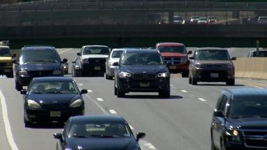 More than a fifth of NJ motorists drive distracted