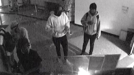 Video thumbnail: Chicago Tonight Security Footage Shows Post Office Burglary Suspects