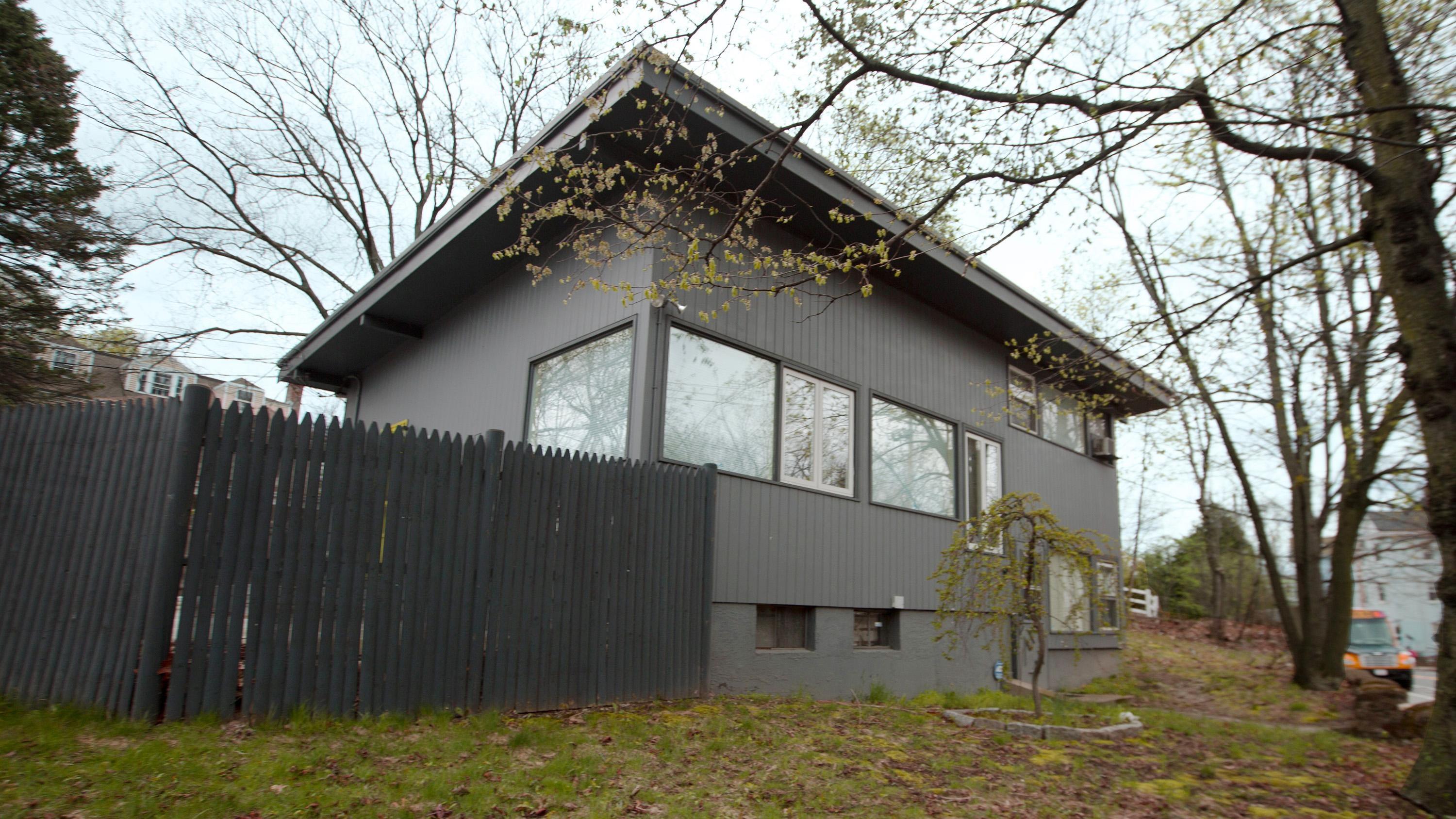 House of the Day #81: 9032 S. Chappel, This mid-century hou…