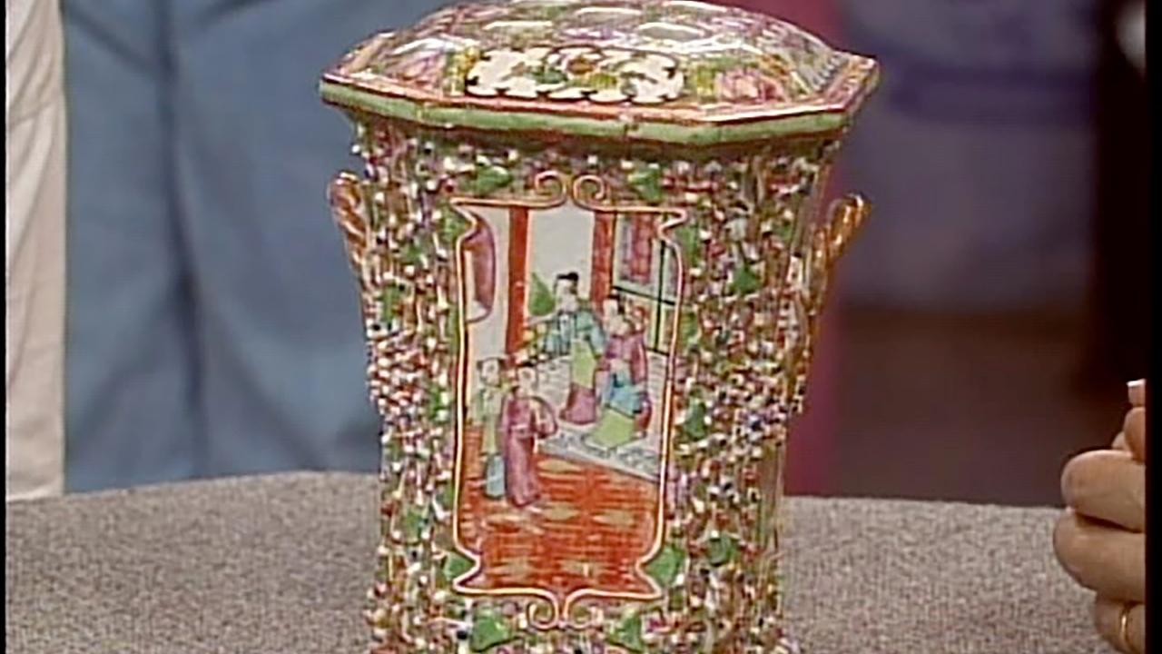 Antiques Roadshow | Appraisal: Chinese Export Bough Pot, ca. 1850