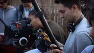 "Ni de Aquí, Ni de Allá" - Behind-the-Scenes - Teaser