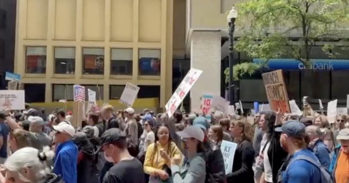 Chicago Tonight | Chicago Protesters March Through Downtown | Season ...