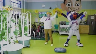 MISTER RITZ LEARNS TO DANCE WITH MR. MET