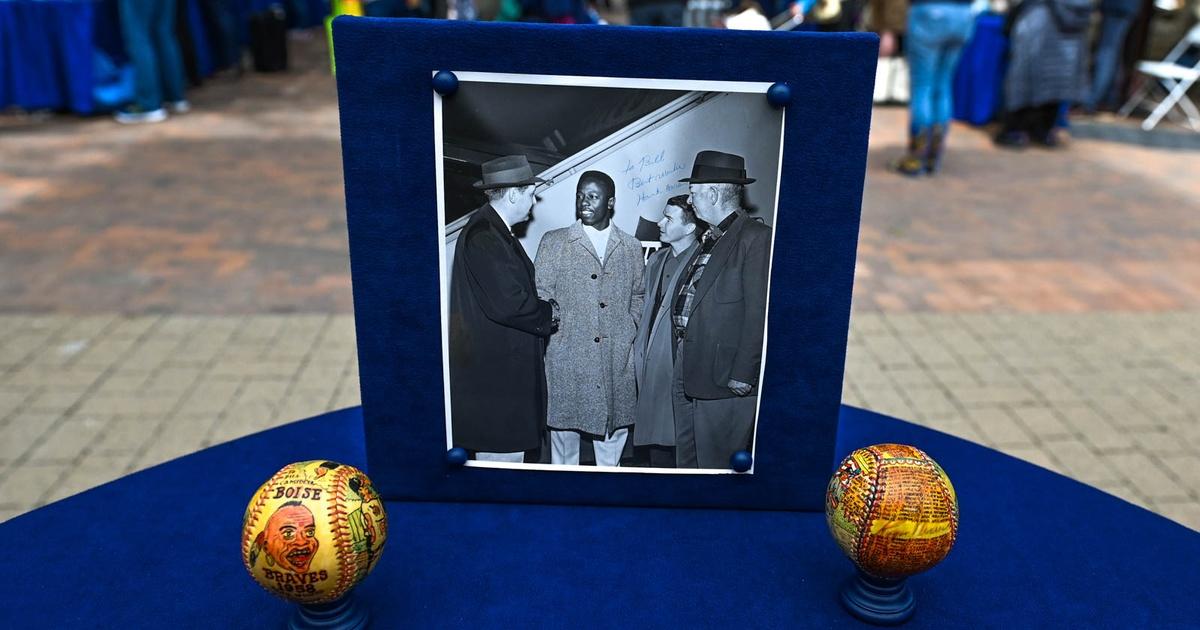 Sold at Auction: Hank Aaron autographed and inscribed Milwaukee