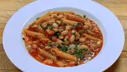 Jacques Pépin Makes Pasta Fagioli