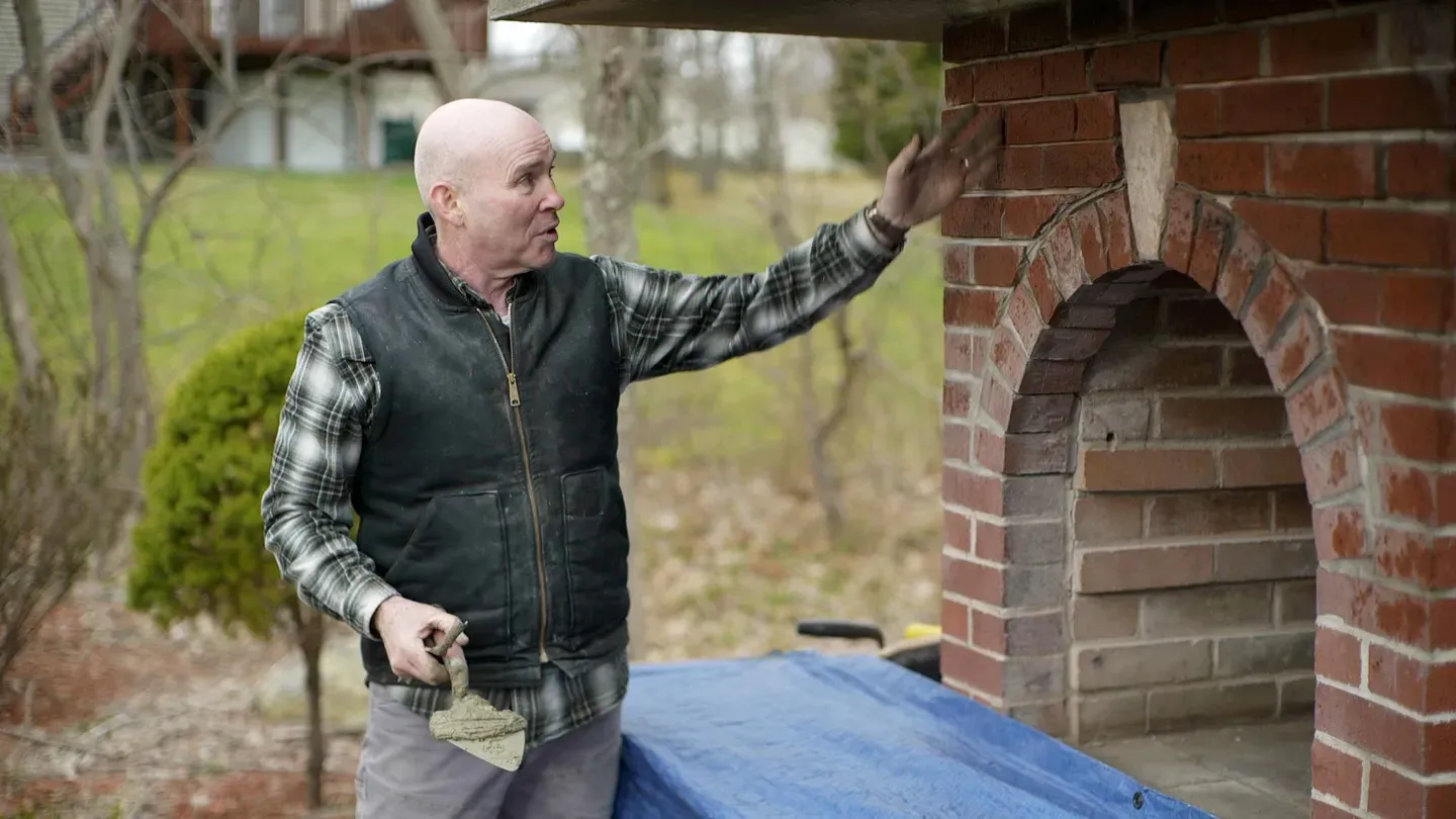 E39 | Pizza Oven Repair, What Is It? | Ask This Old House