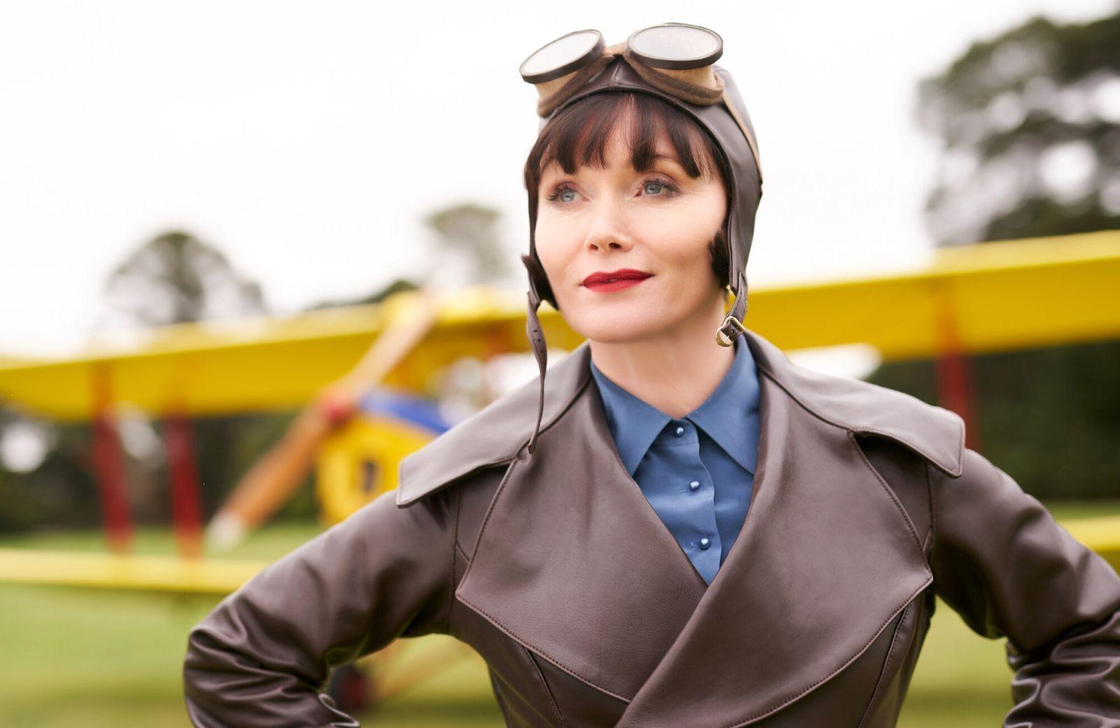 Glamorous lady detective Phryne Fisher returns in a cinematic sequel to the popular TV series.
