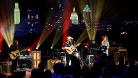 Chris Stapleton: asset-mezzanine-16x9