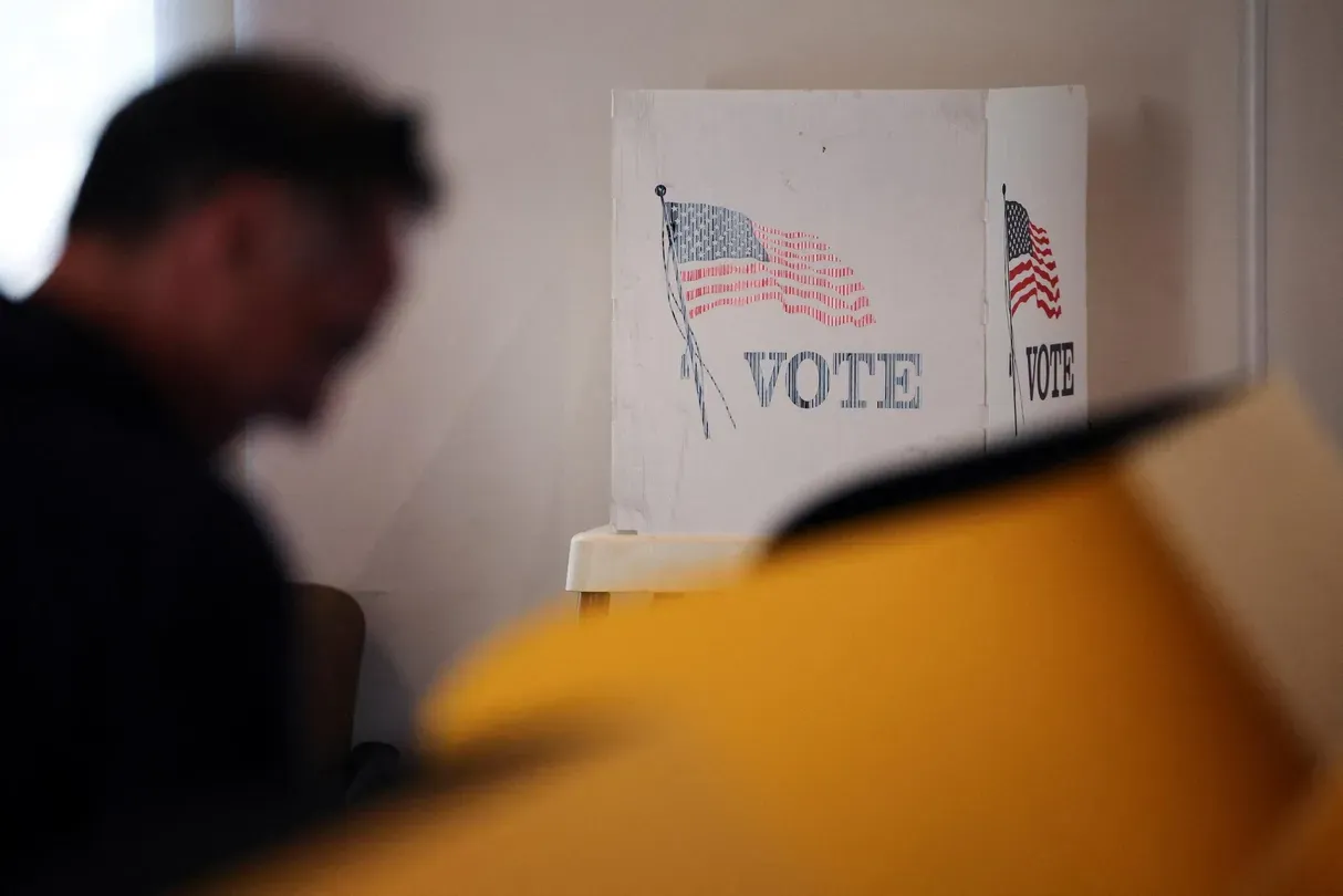 News Wrap: Trump order on voter citizenship proof blocked