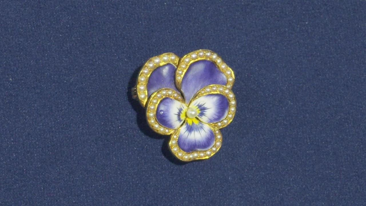 Antiques Roadshow | Appraisal: Krementz & Co. Pansy Pendant Brooch, ca. 1900