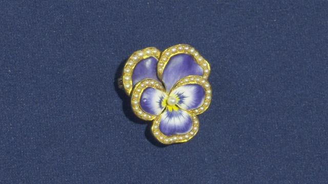 Antiques Roadshow | Appraisal: Krementz & Co. Pansy Pendant Brooch, ca. 1900