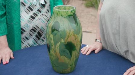 Video thumbnail: Antiques Roadshow Appraisal: 1899 Louis C. Tiffany Paperweight Vase