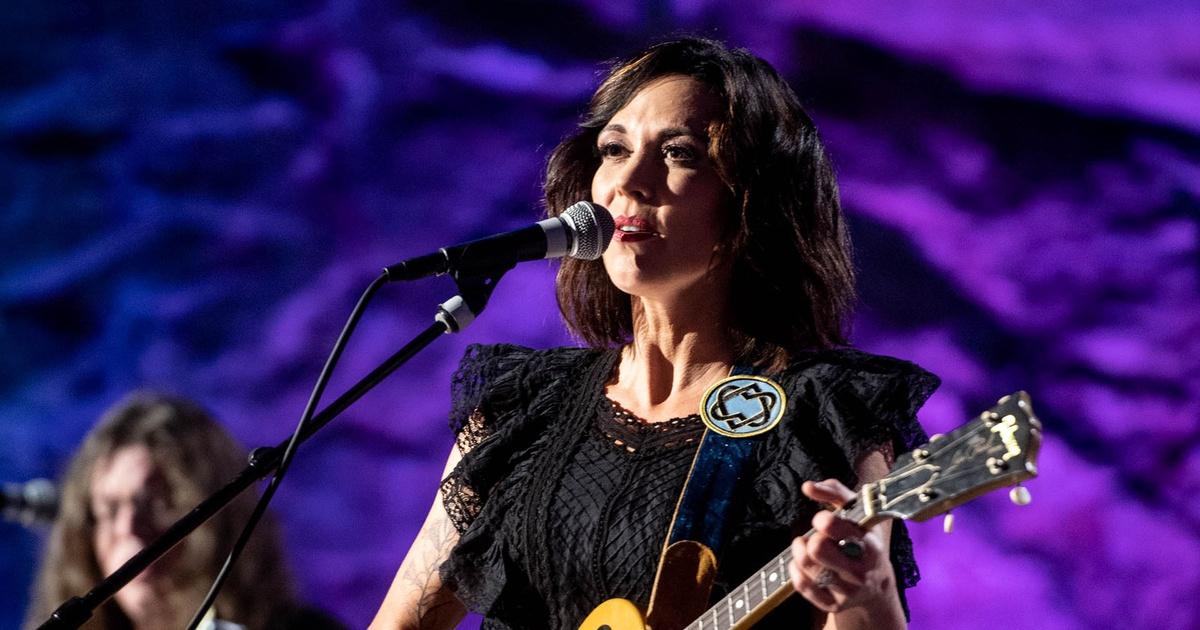 Bluegrass underground | amanda shires 