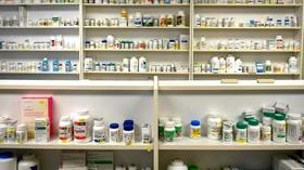 Video thumbnail: PBS NewsHour Do prescription drug middlemen help keep prices high?