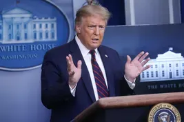 Trump resumes briefings with 'mixed messaging' on pandemic