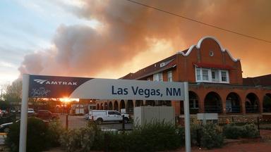 New Mexico struggles against raging wildfires