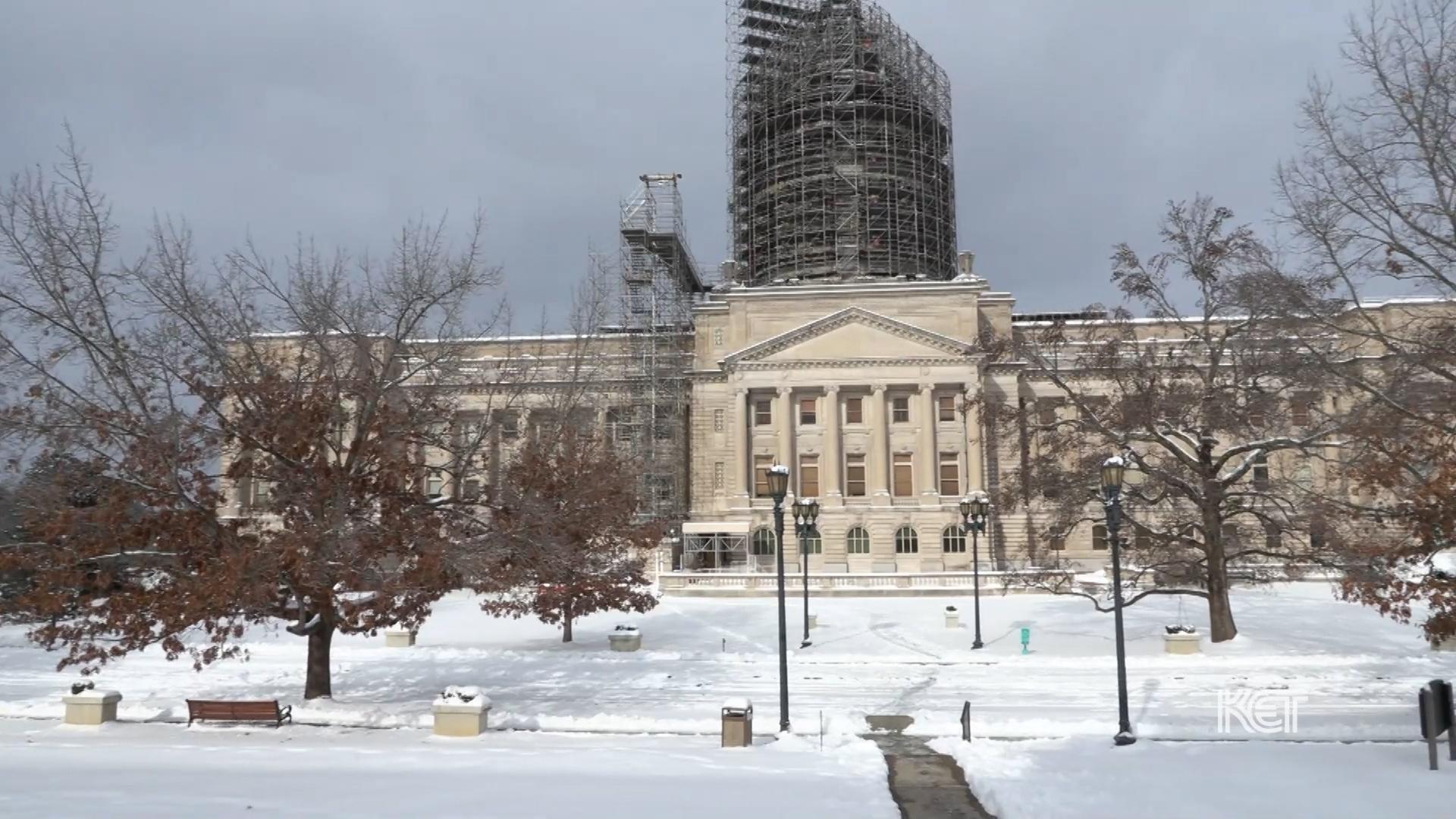 Lawmakers Advance Bill to Further Cut KY's Income Tax