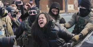 Citizens detained by immigration agents describe treatment