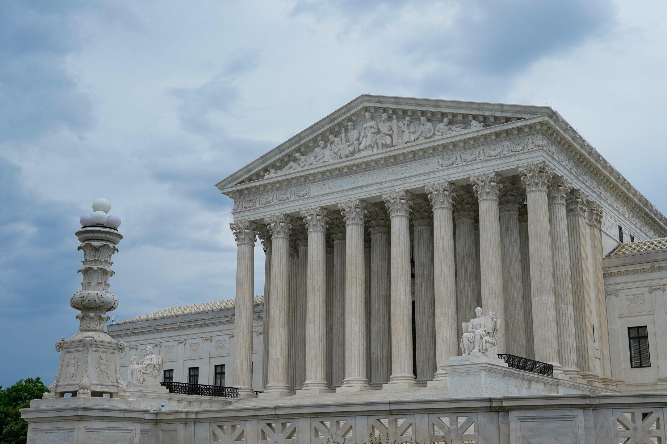 News Wrap: Supreme Court sides with Trump administration