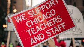 Video thumbnail: PBS NewsHour In Chicago teachers' strike, how far apart are the 2 sides?