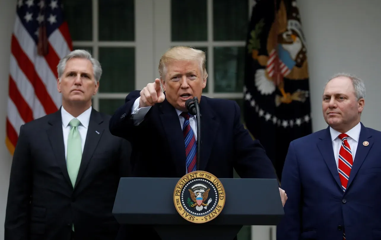 January 4, 2019 - PBS NewsHour full episode