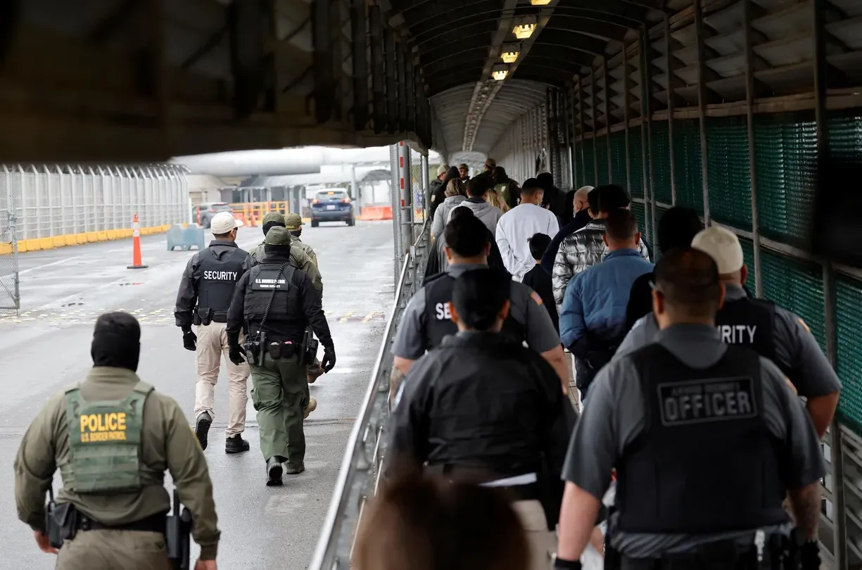 News Wrap: Man killed after firing on Border Patrol facility