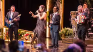Los Ángeles Azules & Ximena Sariñana perform “Mis Sentimientos” (Live)
