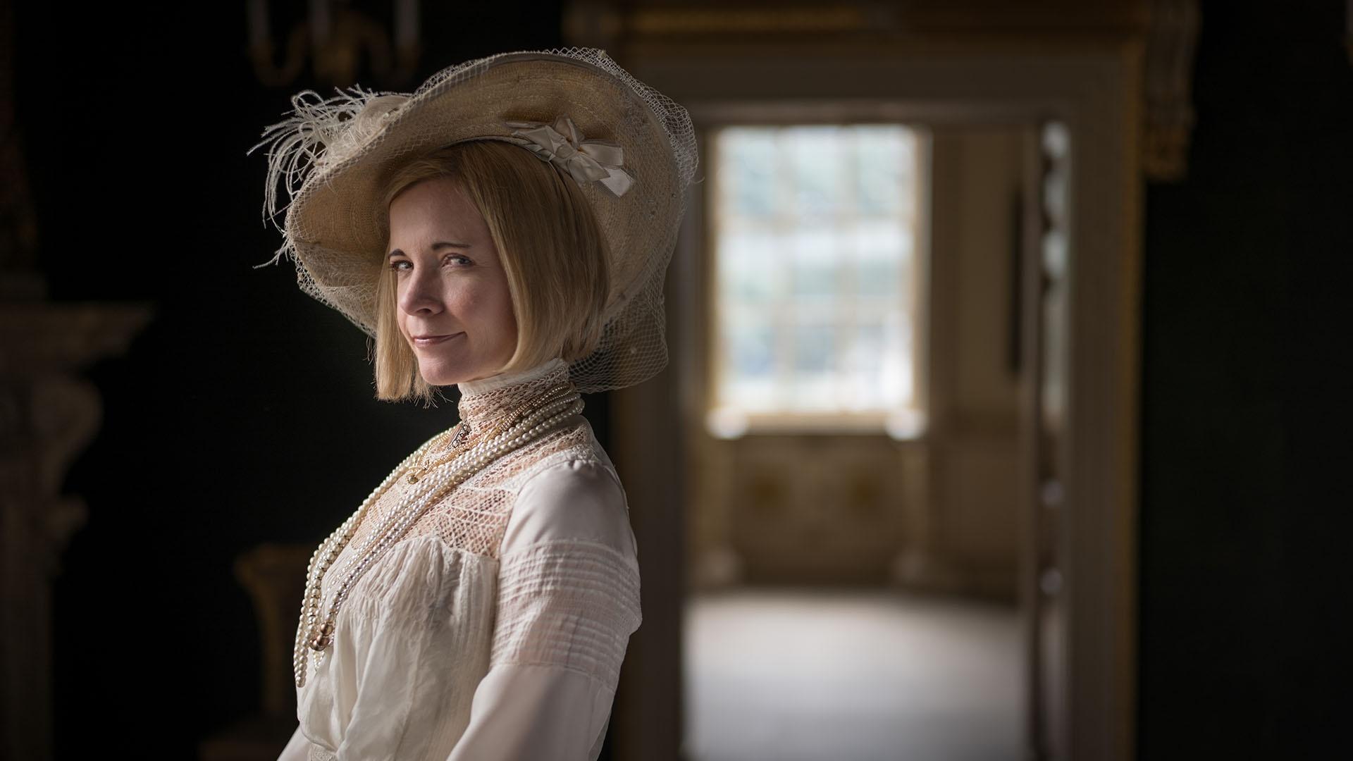 Lucy Worsley's Royal Myths & Secrets